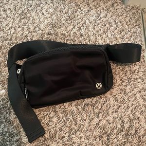 Lululemon belt bag